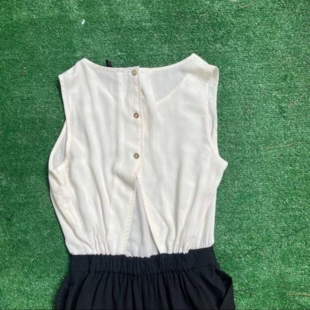 Black & Ivory Sleeveless Jumpsuit Open Back Sz L - Picture 10 of 10
